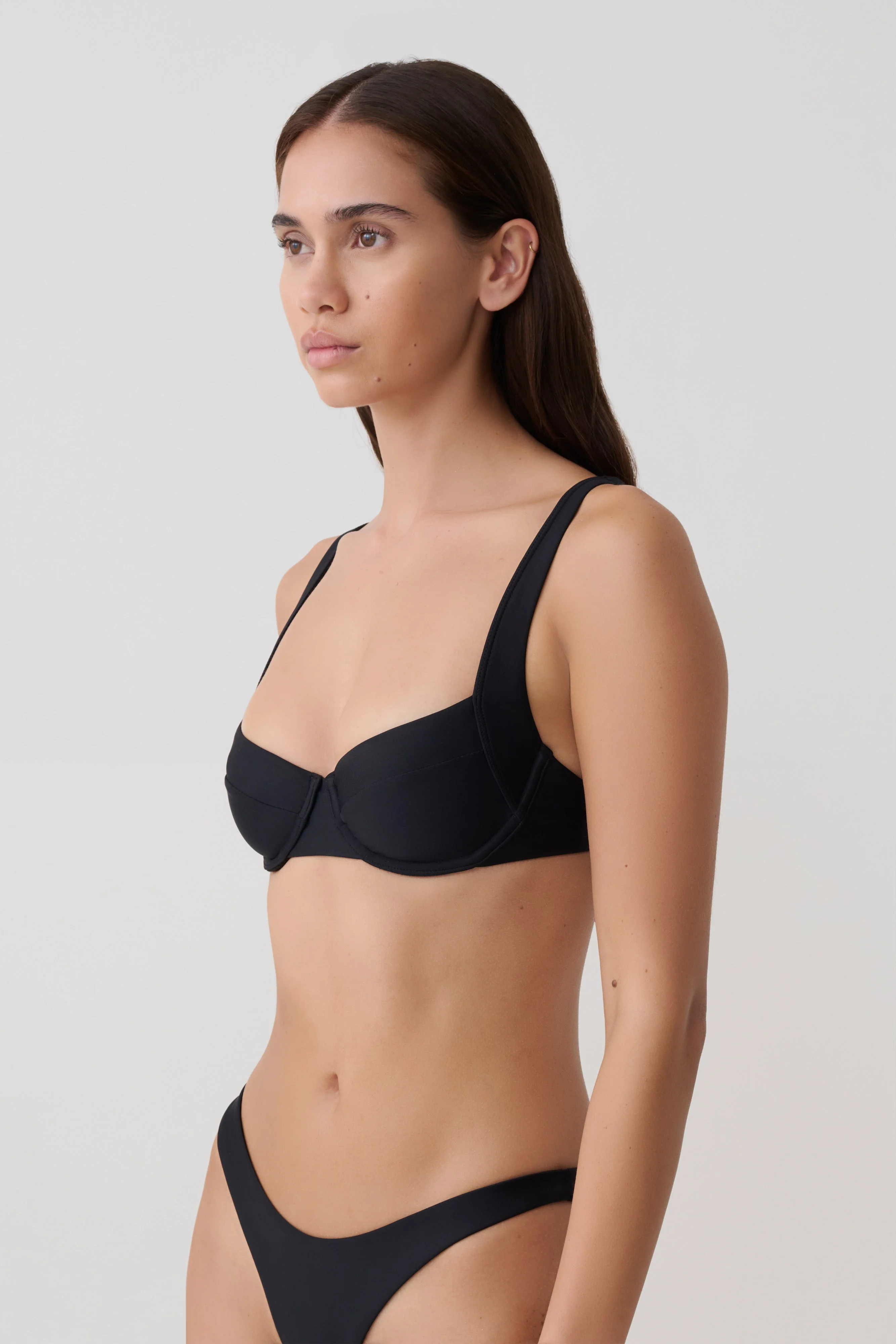 Abra Underwire Apex Bikini Top - Black - Image 10