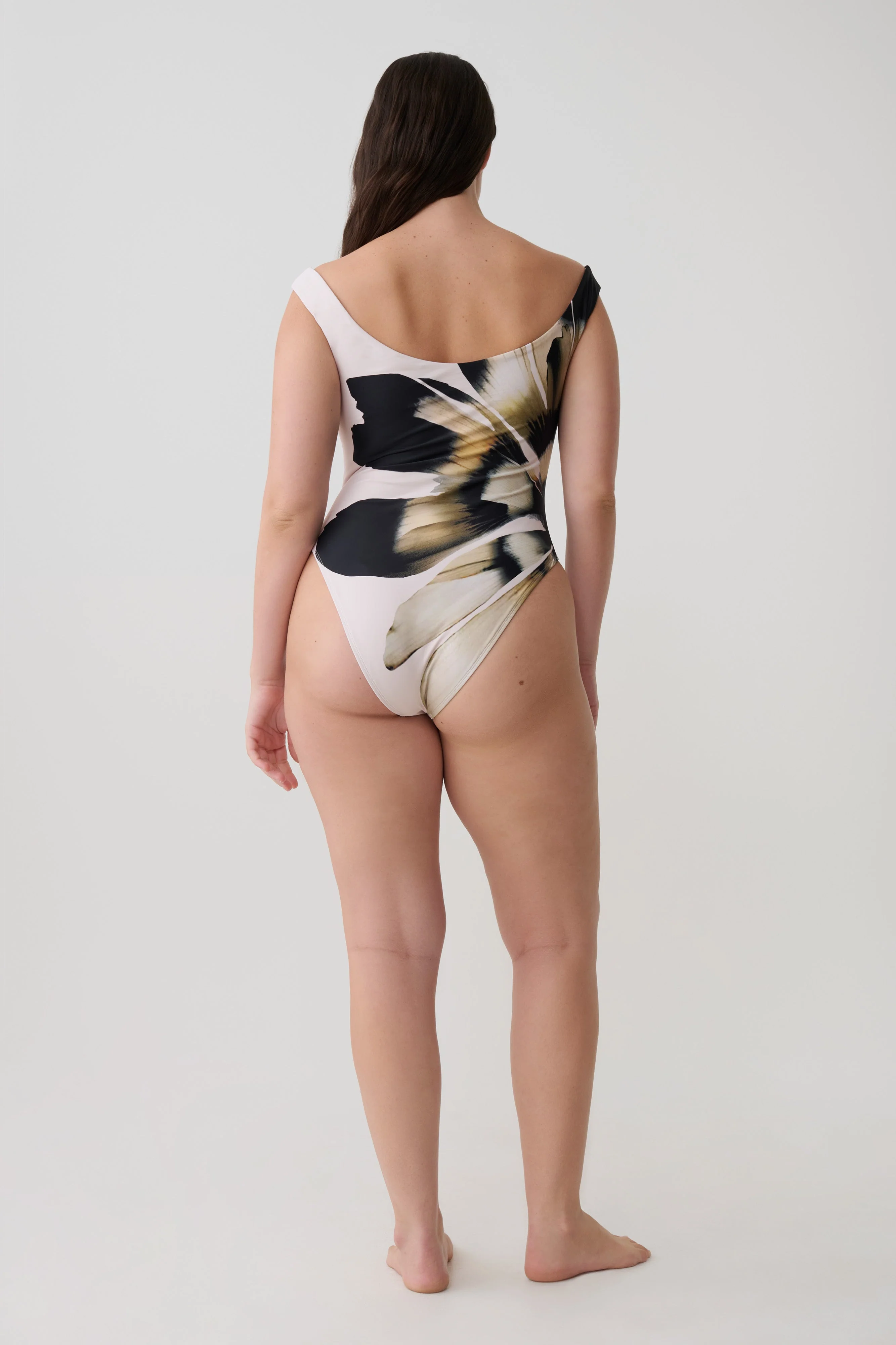 Yumi U-Wire Plunge One Piece Swimsuit - Ivory Base Floral Print - Image 10